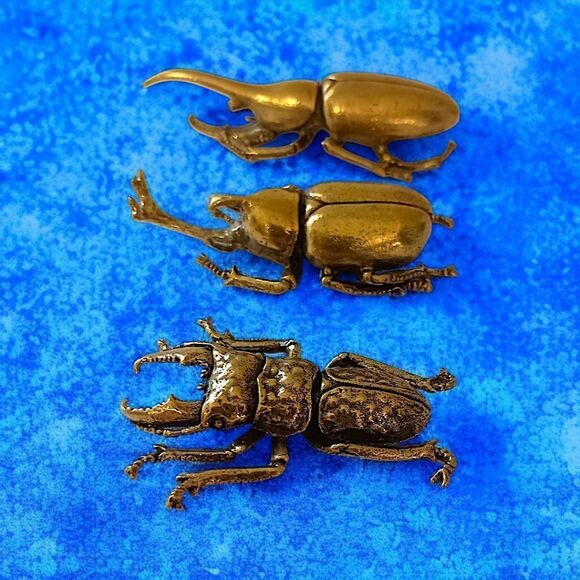 3 Metal Insect Figures Bugs Beetles Gold Tone Steampunk Halloween Cake Topper - Picture 8 of 15